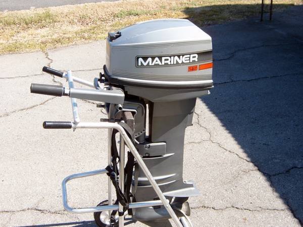 1995 Mariner 25 HP 2-Cyl Carbureted 2-Stroke 20" (L) Tiller Outboard Motor.